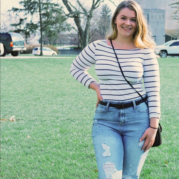 Meet your Posher, Sara - Picture 1 of 1